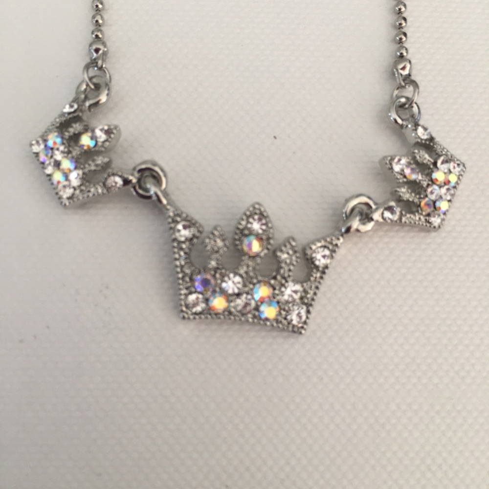 NWT Crown Necklace Genuine‎ Crystal w/Earrings - Picture 2 of 4